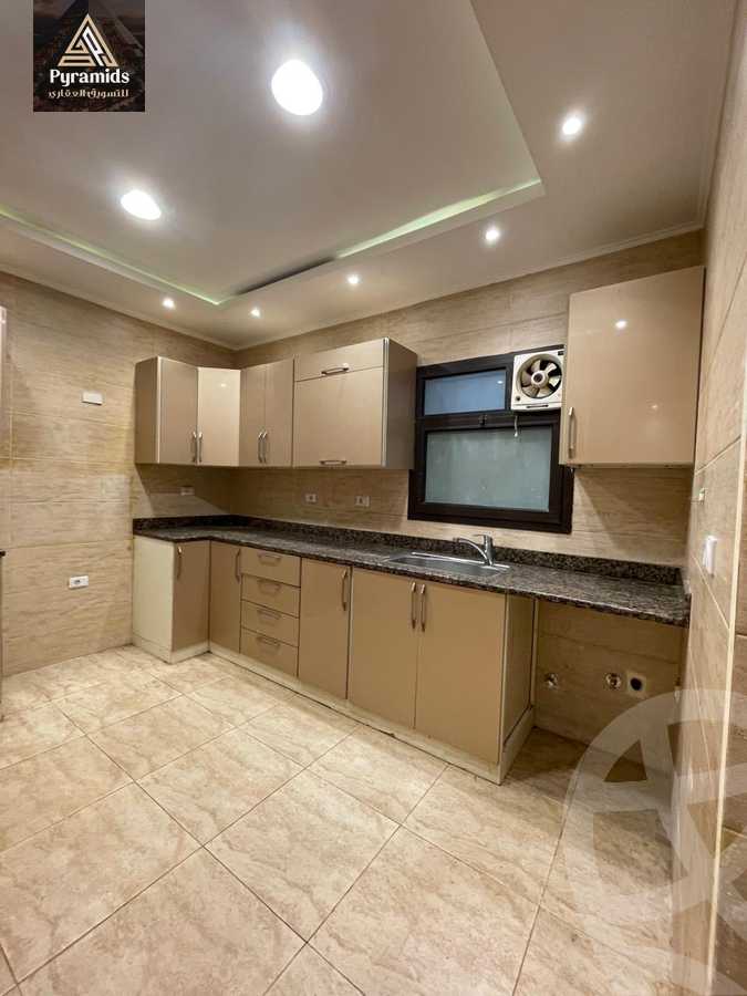 https://aqarmap.com.eg/ar/listing/4999228-for-rent-cairo-el-sheikh-zayed-city-compounds-the-courtyard-mall-dorra
