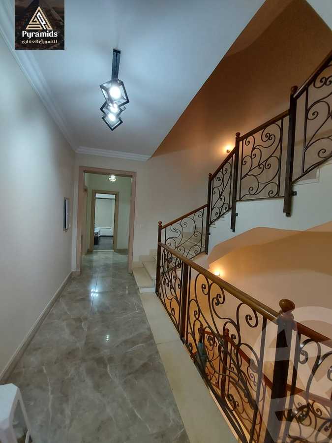 https://aqarmap.com.eg/en/listing/5037045-for-rent-cairo-el-sheikh-zayed-city-compounds-royal-meadows