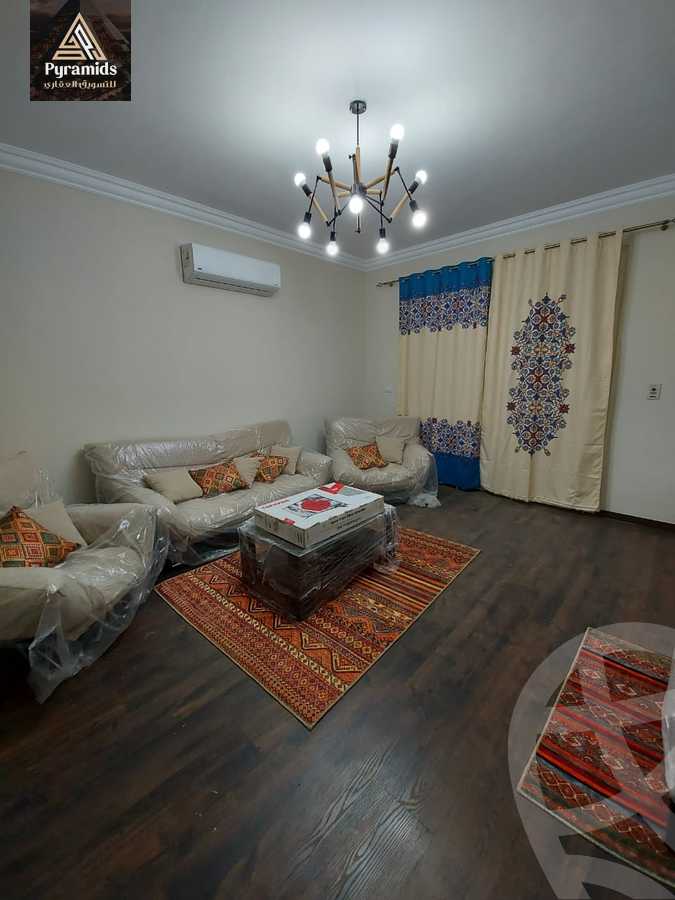 https://aqarmap.com.eg/en/listing/5037045-for-rent-cairo-el-sheikh-zayed-city-compounds-royal-meadows