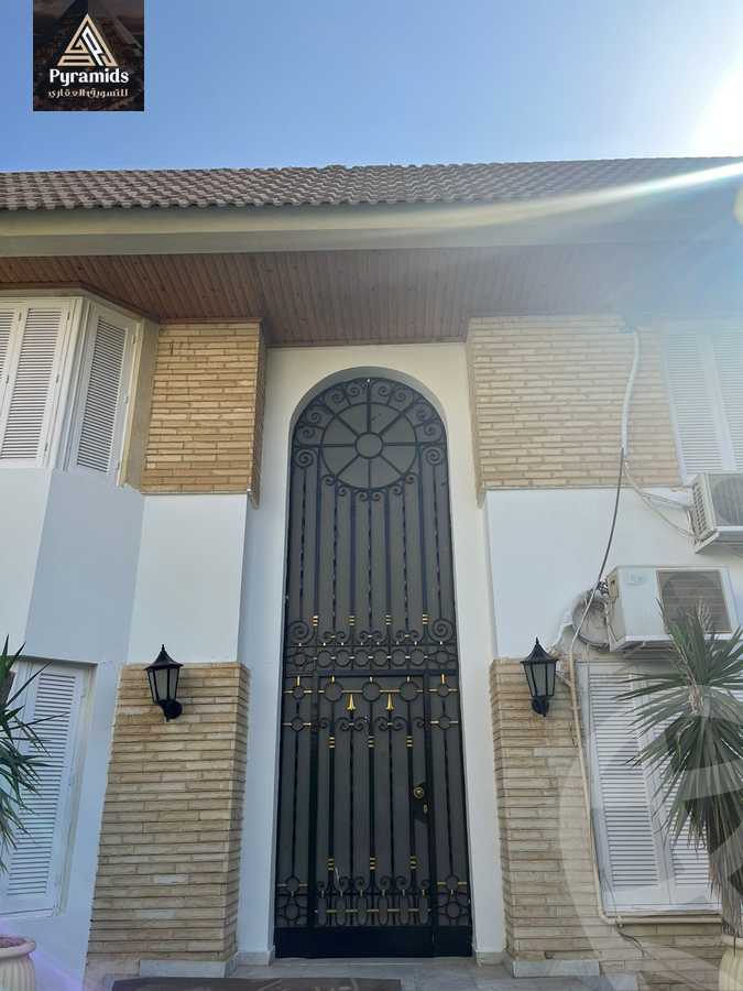 https://aqarmap.com.eg/en/listing/6334194-for-sale-cairo-el-sheikh-zayed-city-compounds-el-rabwa