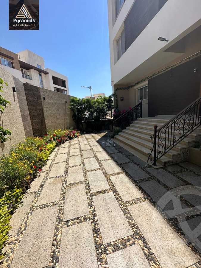 https://aqarmap.com.eg/en/listing/5062278-for-rent-cairo-6th-of-october-compounds-upville