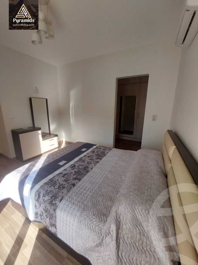 https://aqarmap.com.eg/ar/listing/5112617-for-rent-cairo-el-sheikh-zayed-city-compounds-dh-drys