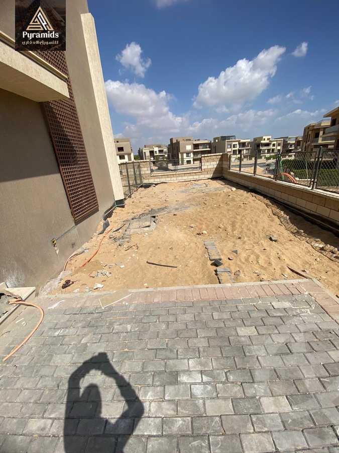 https://aqarmap.com.eg/en/listing/5116494-for-rent-cairo-6th-of-october-compounds-pyramids-heights