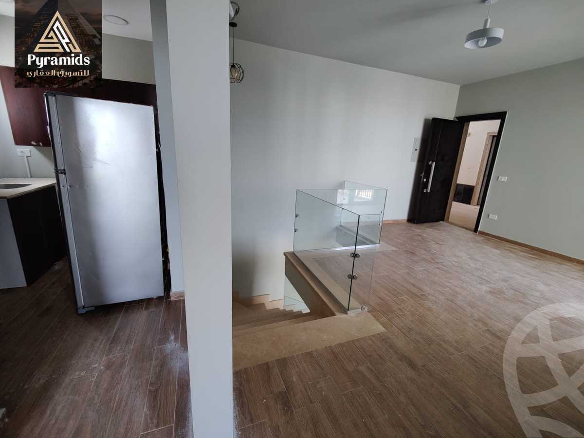 https://aqarmap.com.eg/en/listing/5196145-for-rent-cairo-el-sheikh-zayed-city-compounds-kmbwnd-wyst-twn-swdyk