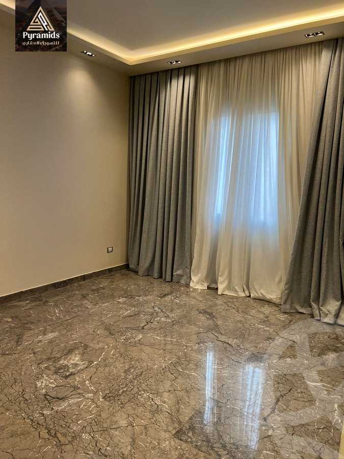 https://aqarmap.com.eg/ar/listing/5303104-for-rent-cairo-dokki-kwrnysh-lnyl