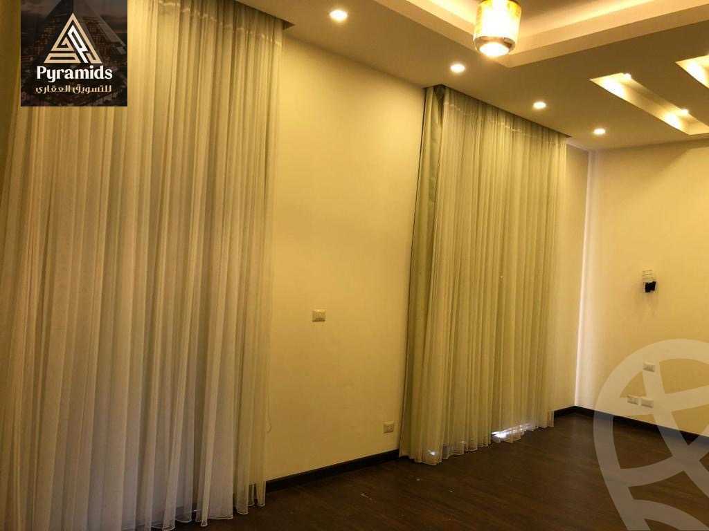 https://aqarmap.com.eg/ar/listing/5312815-for-rent-cairo-el-sheikh-zayed-city-compounds-kmbwnd-ljry-swdyk