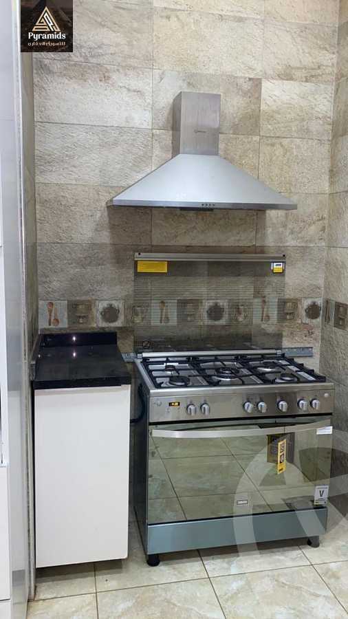 https://aqarmap.com.eg/ar/listing/5312815-for-rent-cairo-el-sheikh-zayed-city-compounds-kmbwnd-ljry-swdyk