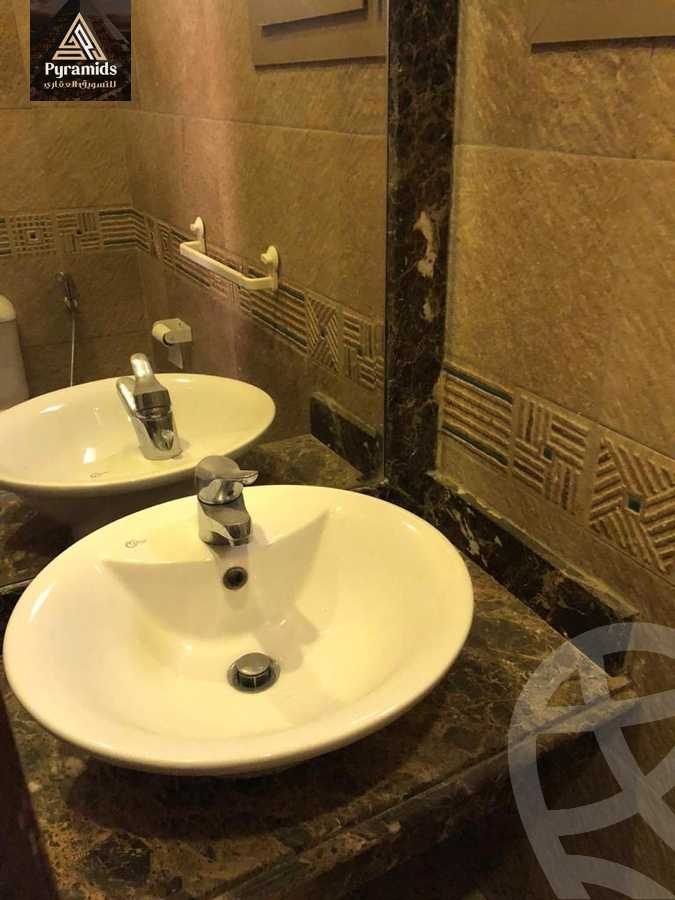 https://aqarmap.com.eg/ar/listing/5312815-for-rent-cairo-el-sheikh-zayed-city-compounds-kmbwnd-ljry-swdyk
