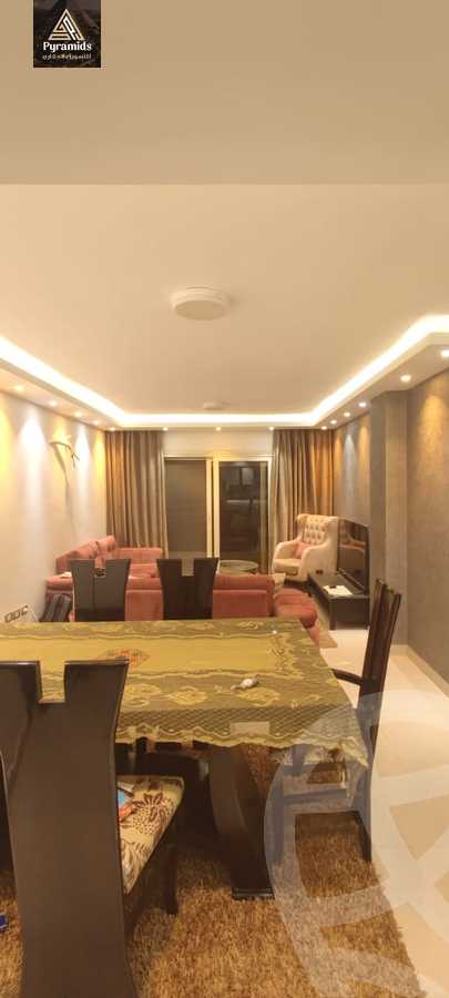 https://aqarmap.com.eg/en/listing/5381943-for-rent-cairo-el-sheikh-zayed-city-compounds-el-khamayel