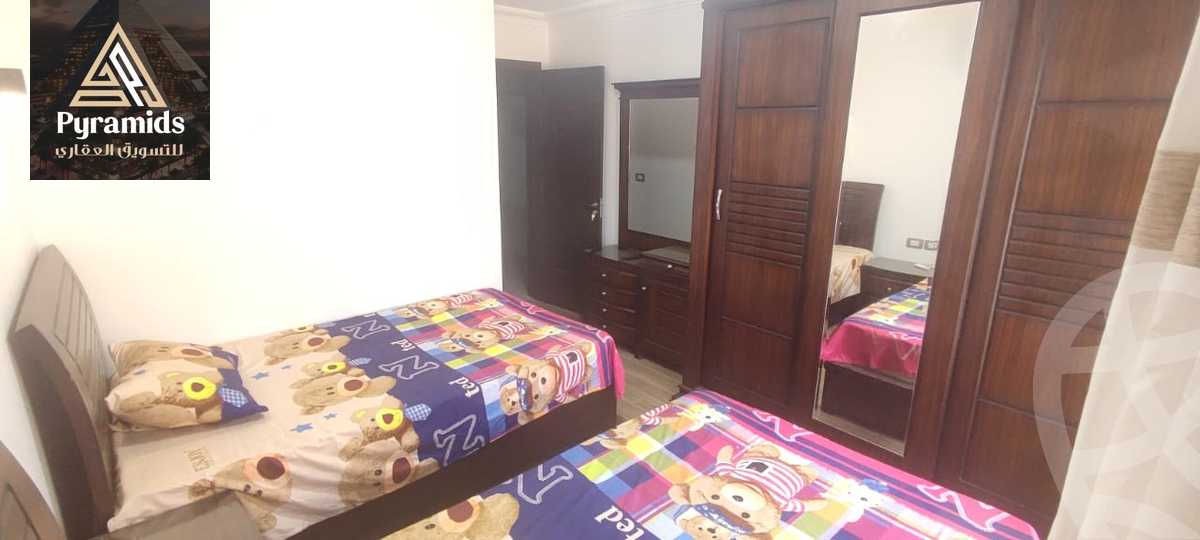 https://aqarmap.com.eg/en/listing/5381943-for-rent-cairo-el-sheikh-zayed-city-compounds-el-khamayel