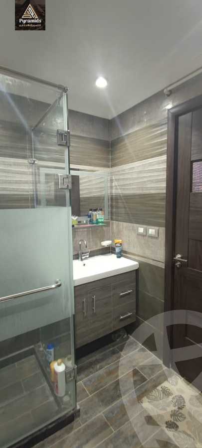 https://aqarmap.com.eg/en/listing/5381943-for-rent-cairo-el-sheikh-zayed-city-compounds-el-khamayel