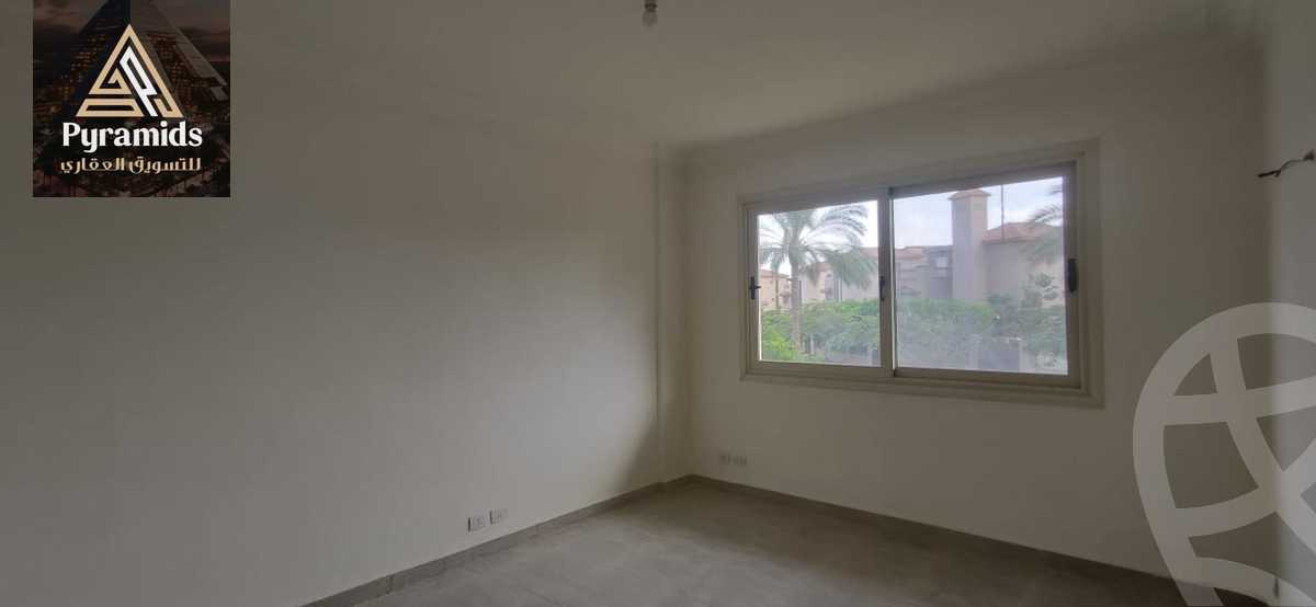 https://aqarmap.com.eg/en/listing/5388341-for-sale-cairo-el-sheikh-zayed-city-compounds-royal-city