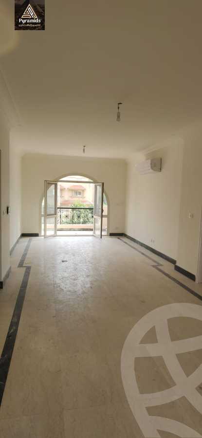 https://aqarmap.com.eg/en/listing/5388341-for-sale-cairo-el-sheikh-zayed-city-compounds-royal-city