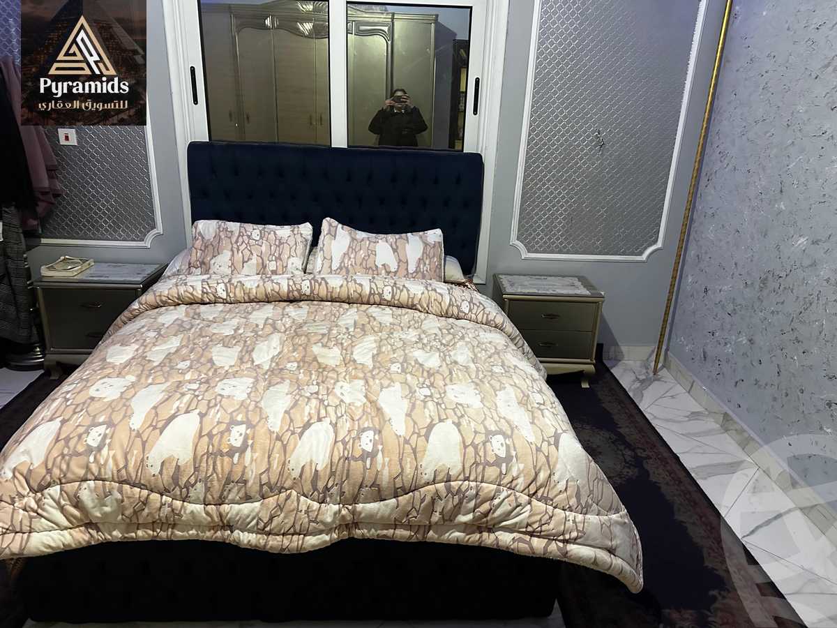 https://aqarmap.com.eg/en/listing/5440862-for-rent-cairo-el-sheikh-zayed-city-compounds-el-khamayel