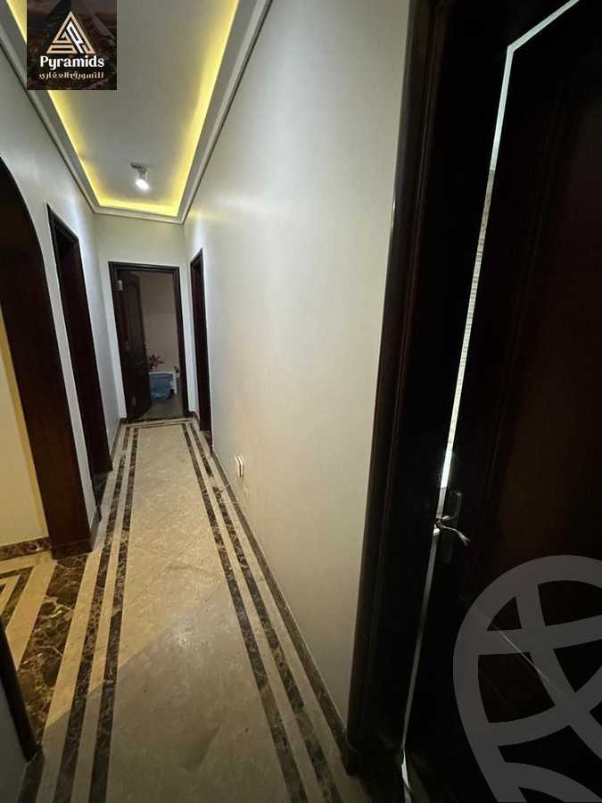 https://aqarmap.com.eg/en/listing/5870458-for-rent-cairo-el-sheikh-zayed-city-compounds-kmbwnd-wyst-twn-swdyk