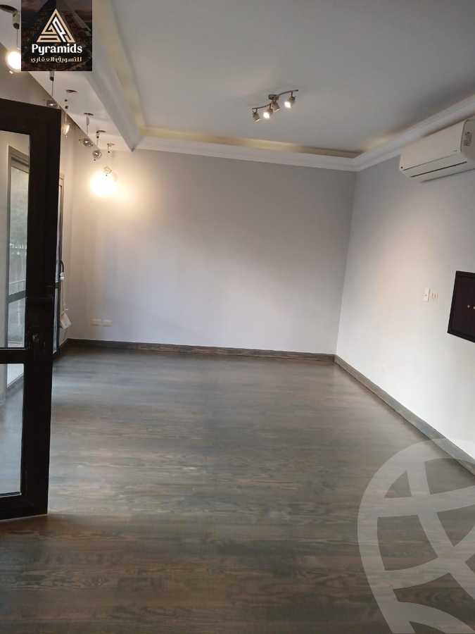 https://aqarmap.com.eg/en/listing/5870458-for-rent-cairo-el-sheikh-zayed-city-compounds-kmbwnd-wyst-twn-swdyk