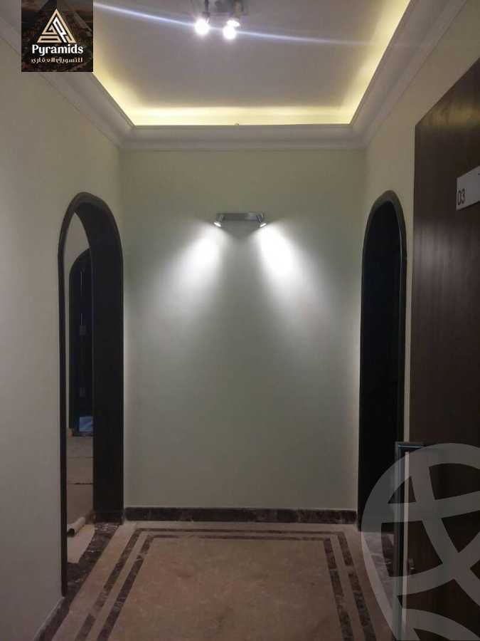 https://aqarmap.com.eg/en/listing/5870458-for-rent-cairo-el-sheikh-zayed-city-compounds-kmbwnd-wyst-twn-swdyk