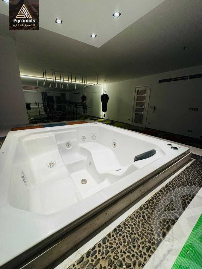 https://aqarmap.com.eg/ar/listing/5872167-for-rent-cairo-el-sheikh-zayed-city-compounds-el-karma-2