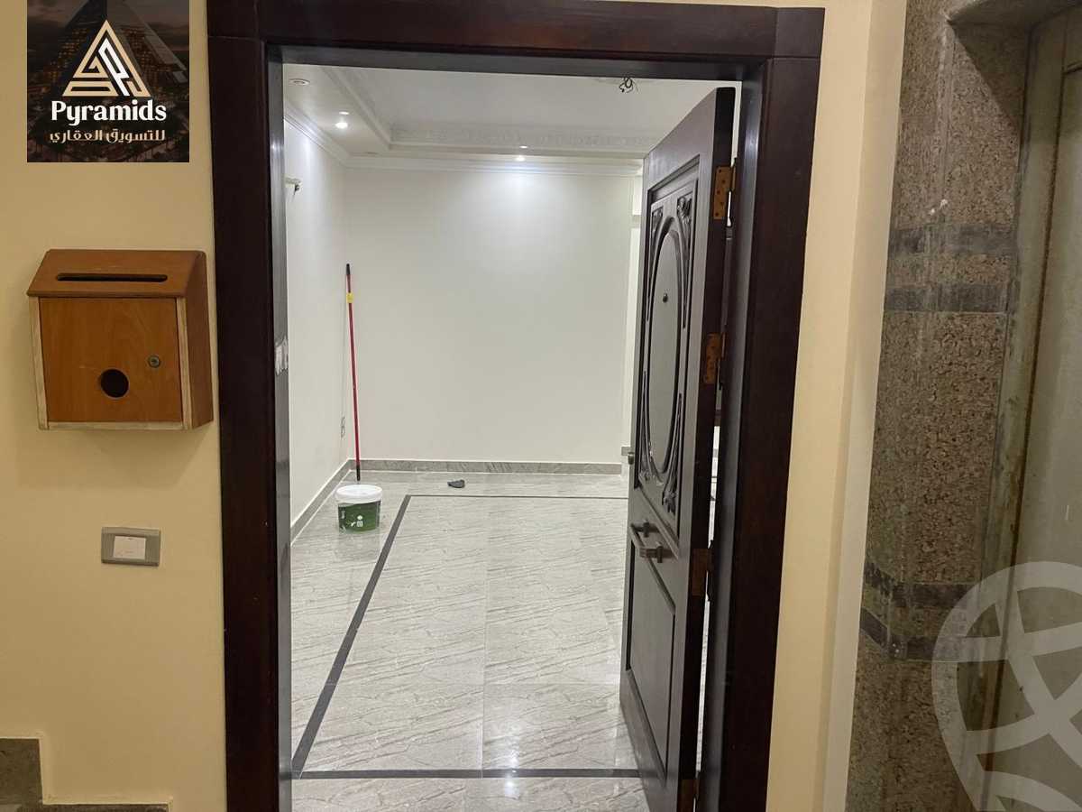https://aqarmap.com.eg/en/listing/5901785-for-rent-cairo-el-sheikh-zayed-city-compounds-beverly-hills