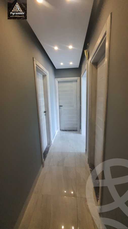 https://aqarmap.com.eg/en/listing/5923772-for-rent-cairo-el-sheikh-zayed-city-compounds-kmbwnd-wyst-twn-swdyk