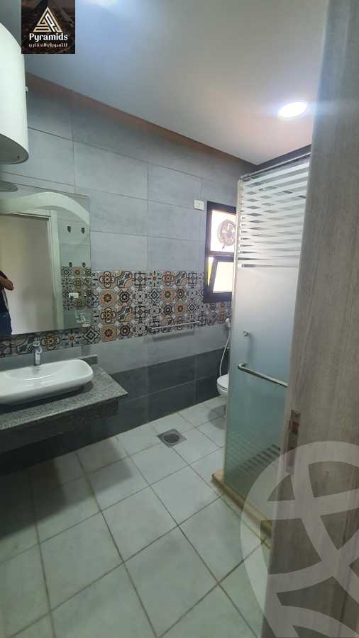 https://aqarmap.com.eg/en/listing/5923772-for-rent-cairo-el-sheikh-zayed-city-compounds-kmbwnd-wyst-twn-swdyk