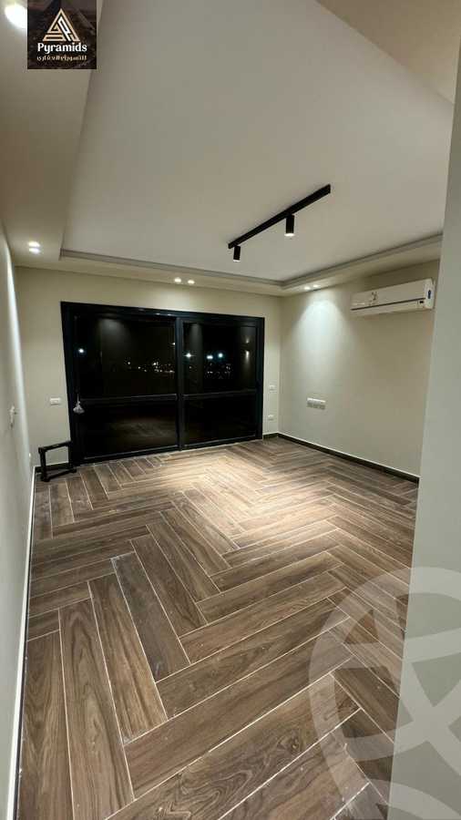 https://aqarmap.com.eg/en/listing/5932404-for-rent-cairo-el-sheikh-zayed-city-compounds-el-patio-zahraa