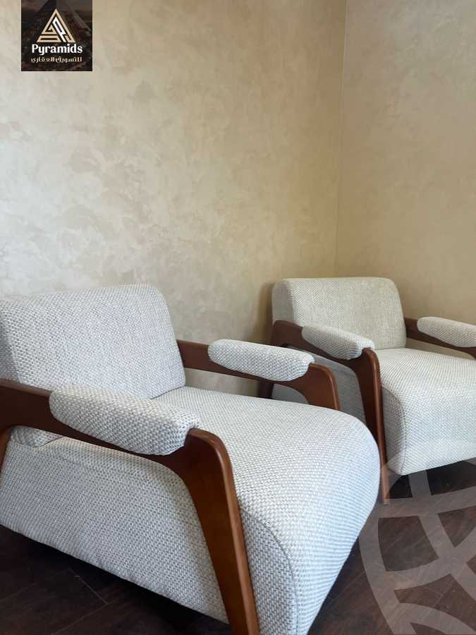 https://aqarmap.com.eg/en/listing/5940161-for-rent-cairo-el-sheikh-zayed-city-compounds-kmbwnd-wyst-twn-swdyk