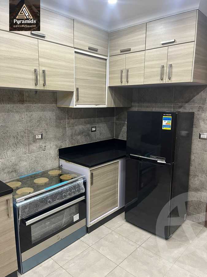 https://aqarmap.com.eg/en/listing/5940161-for-rent-cairo-el-sheikh-zayed-city-compounds-kmbwnd-wyst-twn-swdyk