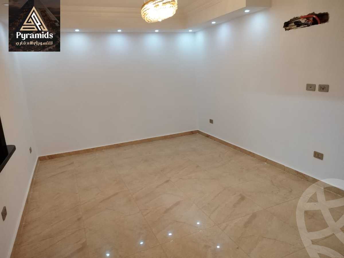 https://aqarmap.com.eg/en/listing/5949528-for-rent-cairo-6th-of-october-compounds-pyramids-walk