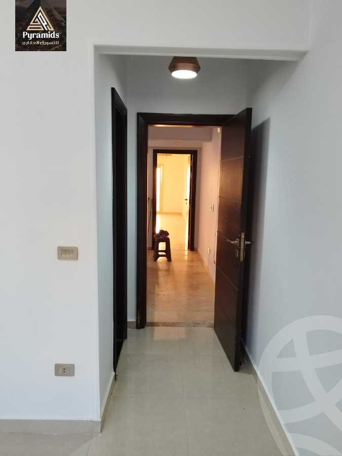 https://aqarmap.com.eg/en/listing/5949528-for-rent-cairo-6th-of-october-compounds-pyramids-walk