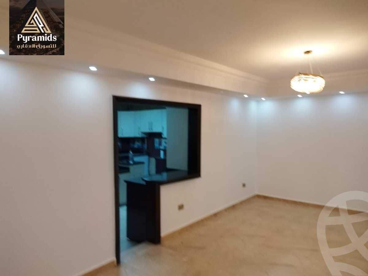 https://aqarmap.com.eg/en/listing/5949528-for-rent-cairo-6th-of-october-compounds-pyramids-walk