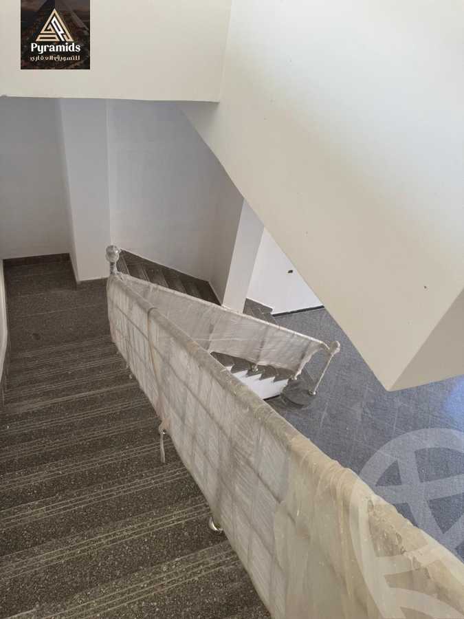 https://aqarmap.com.eg/ar/listing/5961234-for-rent-cairo-el-sheikh-zayed-city-compounds-beverly-hills
