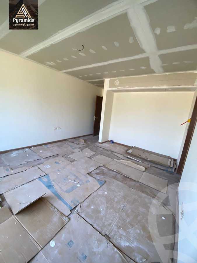 https://aqarmap.com.eg/ar/listing/6009559-for-rent-cairo-6th-of-october-compounds-pyramids-heights