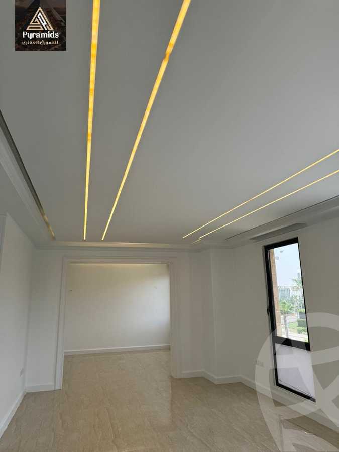 https://aqarmap.com.eg/en/listing/6021453-for-rent-cairo-el-sheikh-zayed-city-compounds-kmbwnd-wyst-twn-swdyk