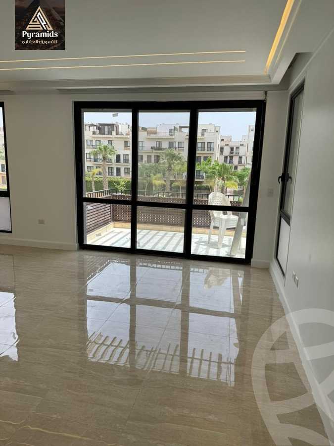 https://aqarmap.com.eg/en/listing/6021453-for-rent-cairo-el-sheikh-zayed-city-compounds-kmbwnd-wyst-twn-swdyk