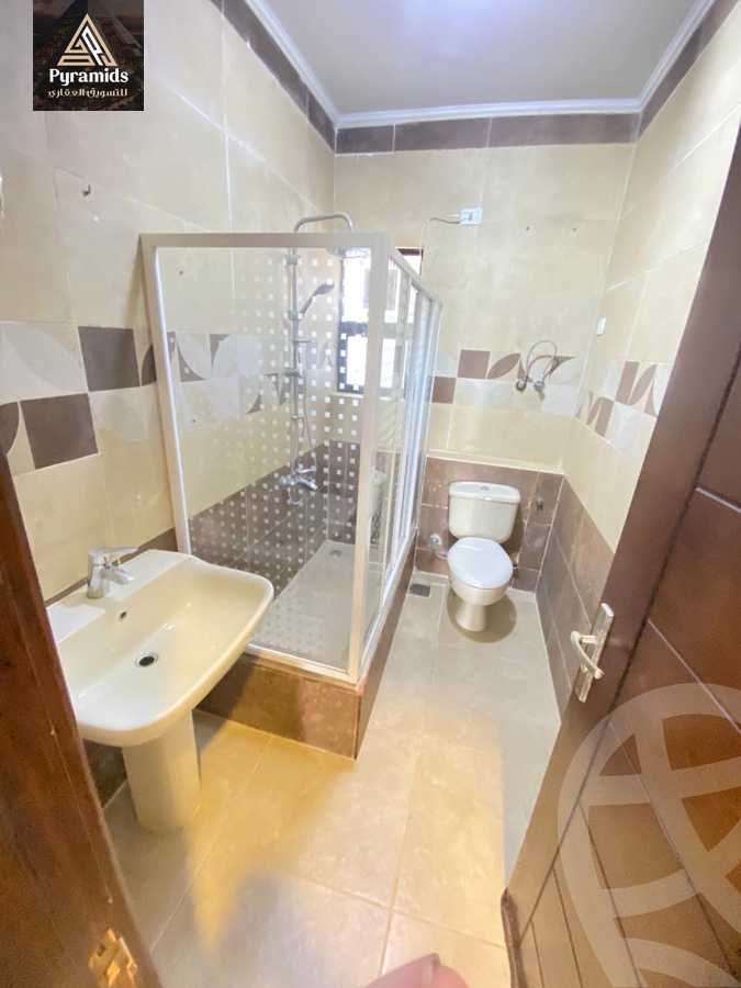 https://aqarmap.com.eg/en/listing/6035808-for-rent-cairo-el-sheikh-zayed-city-compounds-kmbwnd-wyst-twn-swdyk