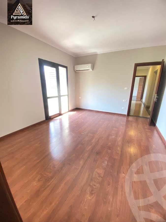 https://aqarmap.com.eg/en/listing/6035808-for-rent-cairo-el-sheikh-zayed-city-compounds-kmbwnd-wyst-twn-swdyk