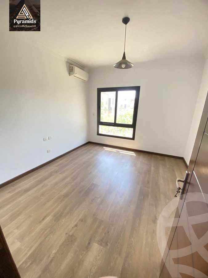 https://aqarmap.com.eg/en/listing/6035808-for-rent-cairo-el-sheikh-zayed-city-compounds-kmbwnd-wyst-twn-swdyk