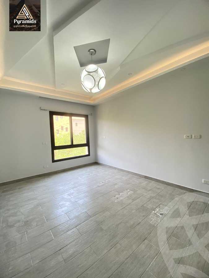 https://aqarmap.com.eg/en/listing/6035820-for-rent-cairo-el-sheikh-zayed-city-compounds-kmbwnd-wyst-twn-swdyk