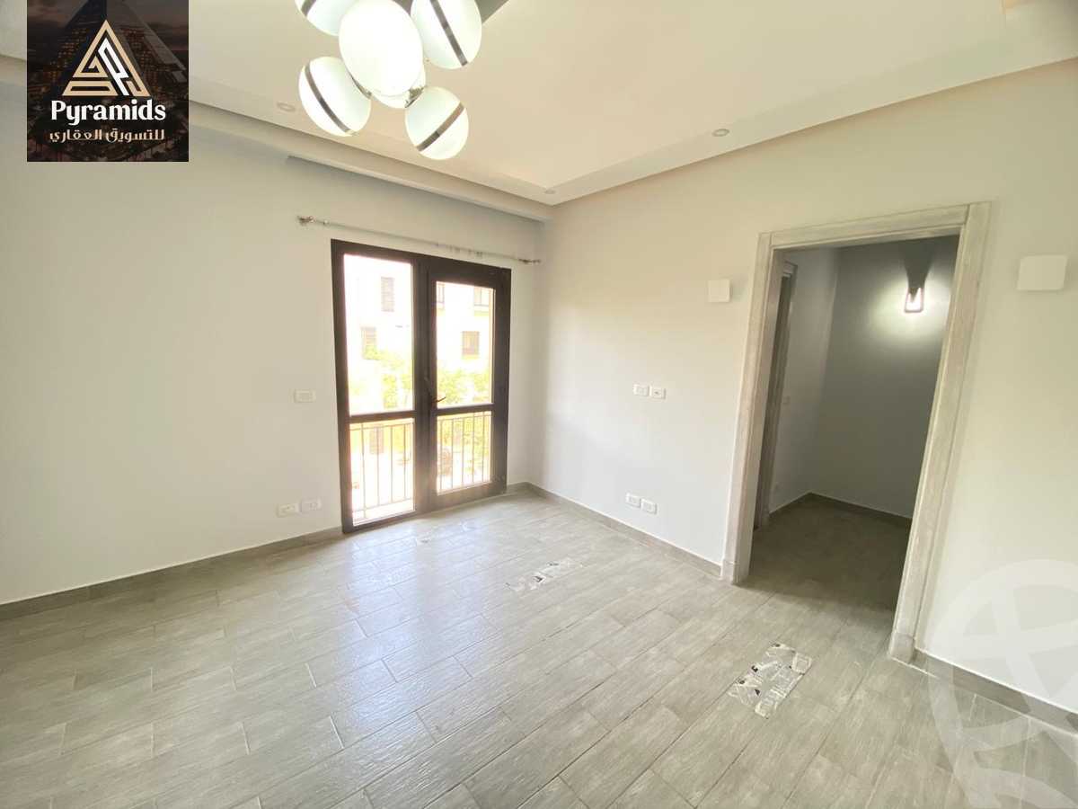 https://aqarmap.com.eg/en/listing/6035820-for-rent-cairo-el-sheikh-zayed-city-compounds-kmbwnd-wyst-twn-swdyk
