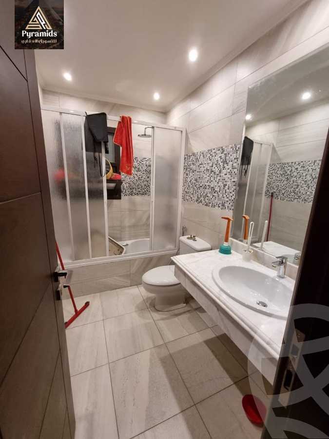 https://aqarmap.com.eg/en/listing/6123710-for-rent-cairo-el-sheikh-zayed-city-compounds-kmbwnd-wyst-twn-swdyk
