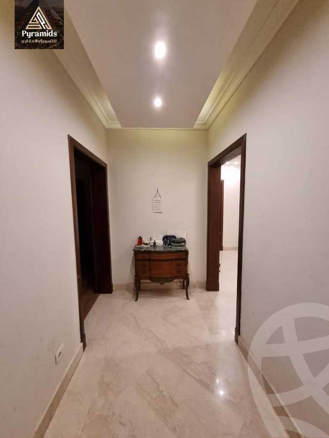 https://aqarmap.com.eg/en/listing/6123710-for-rent-cairo-el-sheikh-zayed-city-compounds-kmbwnd-wyst-twn-swdyk