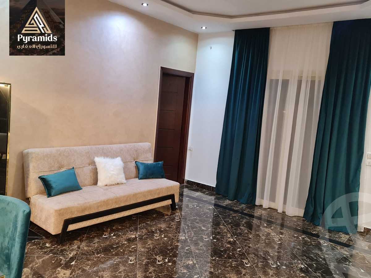 https://aqarmap.com.eg/ar/listing/6202290-for-rent-cairo-el-sheikh-zayed-city-compounds-el-yasmeen-compound