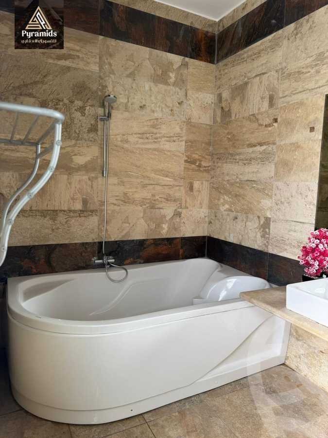https://aqarmap.com.eg/en/listing/6267783-for-rent-cairo-el-sheikh-zayed-city-compounds-kmbwnd-ljry-swdyk