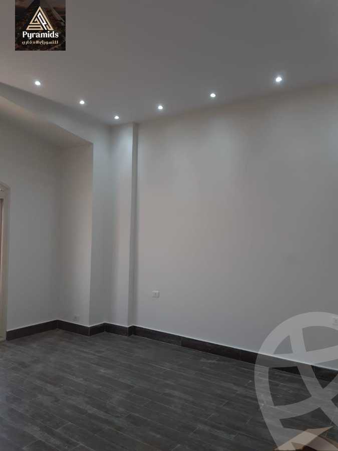 https://aqarmap.com.eg/ar/listing/6324849-for-rent-cairo-6th-of-october-compounds-pyramids-walk