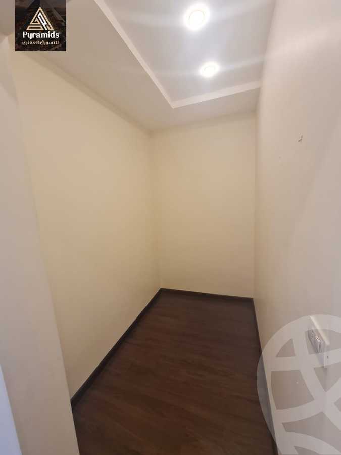 https://aqarmap.com.eg/ar/listing/6334158-for-rent-cairo-el-sheikh-zayed-city-compounds-kmbwnd-wn-16-swdyk