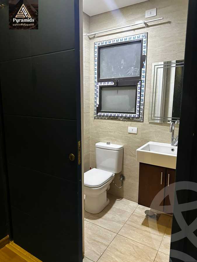https://aqarmap.com.eg/en/listing/6352197-for-rent-cairo-el-sheikh-zayed-city-compounds-kmbwnd-wyst-twn-swdyk