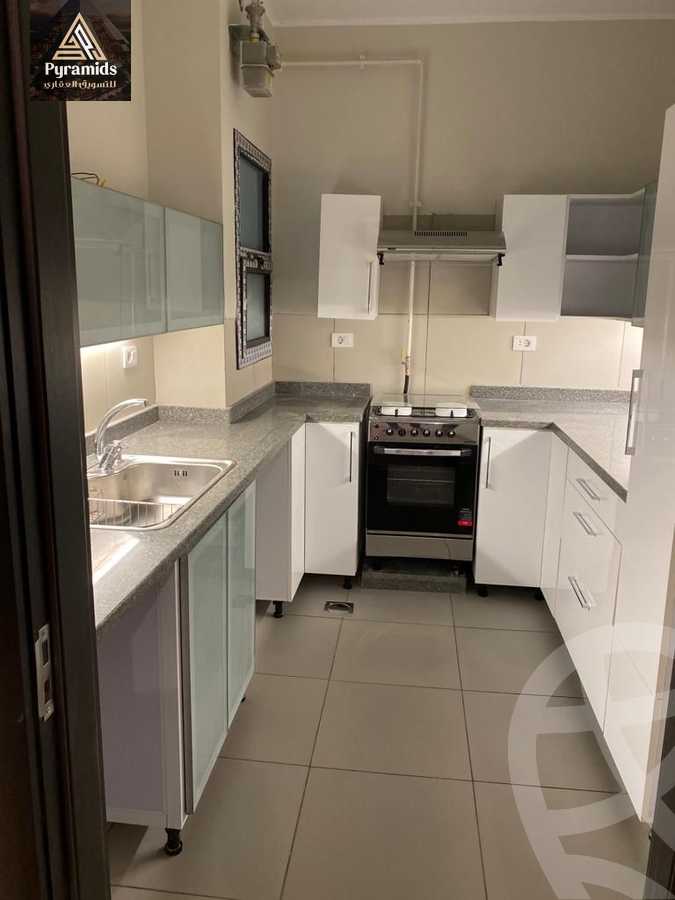 https://aqarmap.com.eg/en/listing/6389511-for-rent-cairo-el-sheikh-zayed-city-compounds-kmbwnd-wyst-twn-swdyk