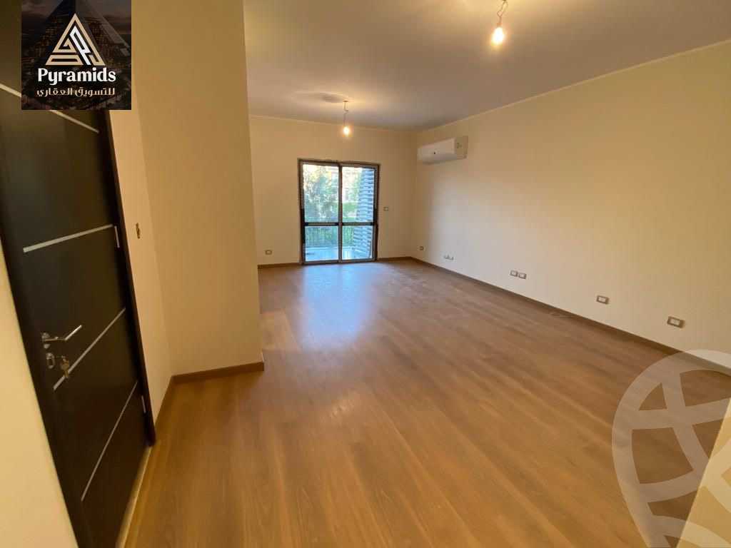 https://aqarmap.com.eg/en/listing/6389511-for-rent-cairo-el-sheikh-zayed-city-compounds-kmbwnd-wyst-twn-swdyk
