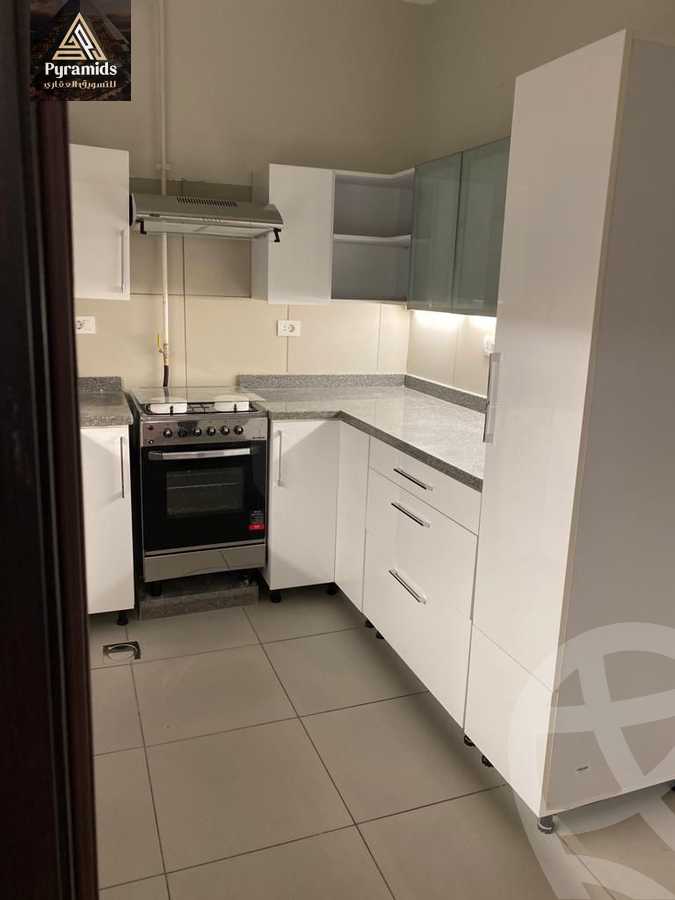 https://aqarmap.com.eg/en/listing/6389511-for-rent-cairo-el-sheikh-zayed-city-compounds-kmbwnd-wyst-twn-swdyk